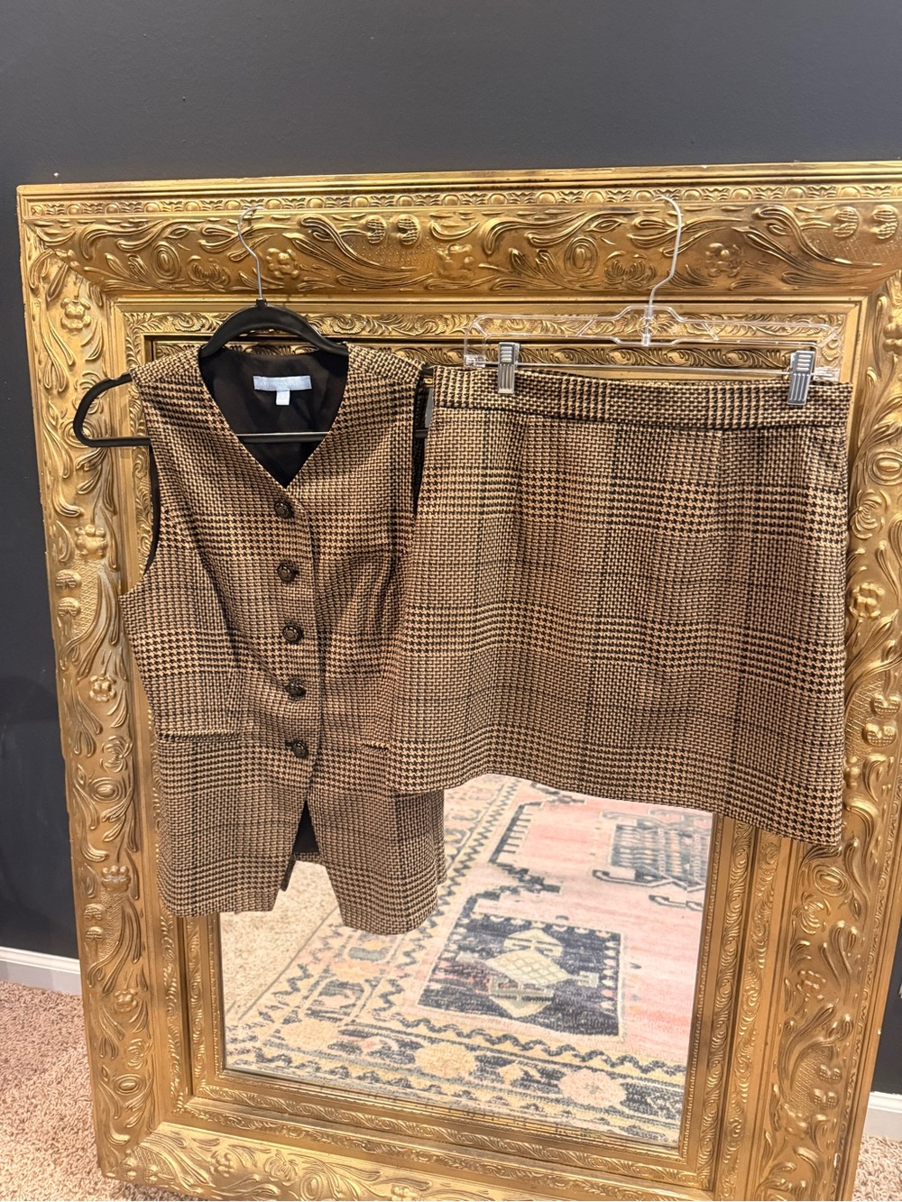 Antonio Melani Houndstooth Tweed Women's Skirt and Vest Set - Brown